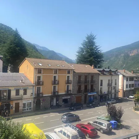 Apartamento Rincon Del Cielo Castejón de Sos Esterno foto